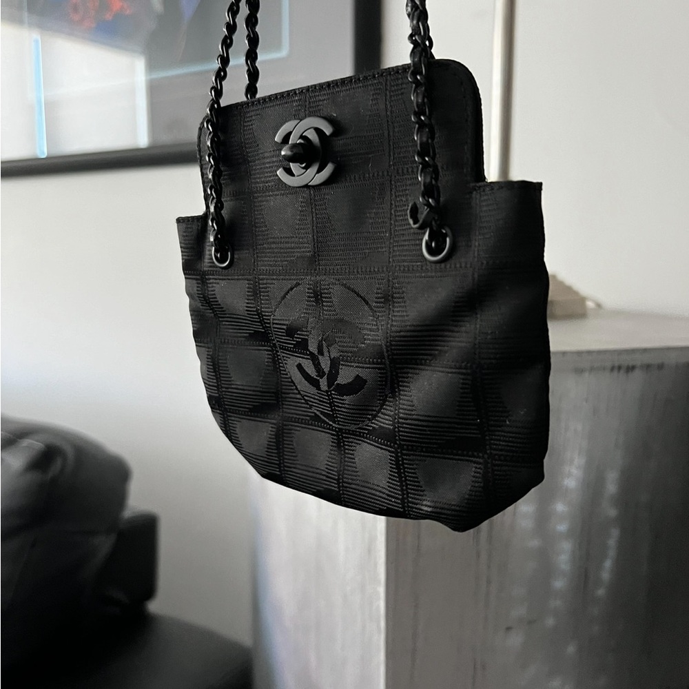 RARE Chanel travel ligne mini bag